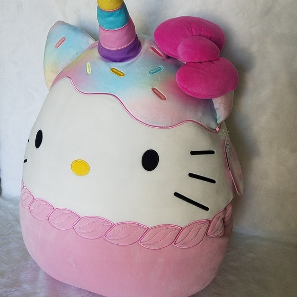 Hello Kitty Squishmallow/Hello Kitty Ice Cream Cupcake Unicorn - Picture 2 of 12